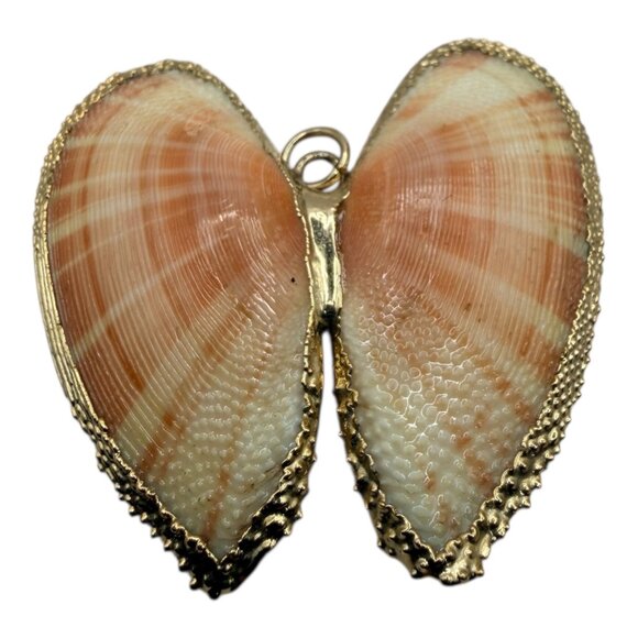 Heart-Shaped Seashell Pendant Necklace Gold-Plated Edge - Picture 8 of 12